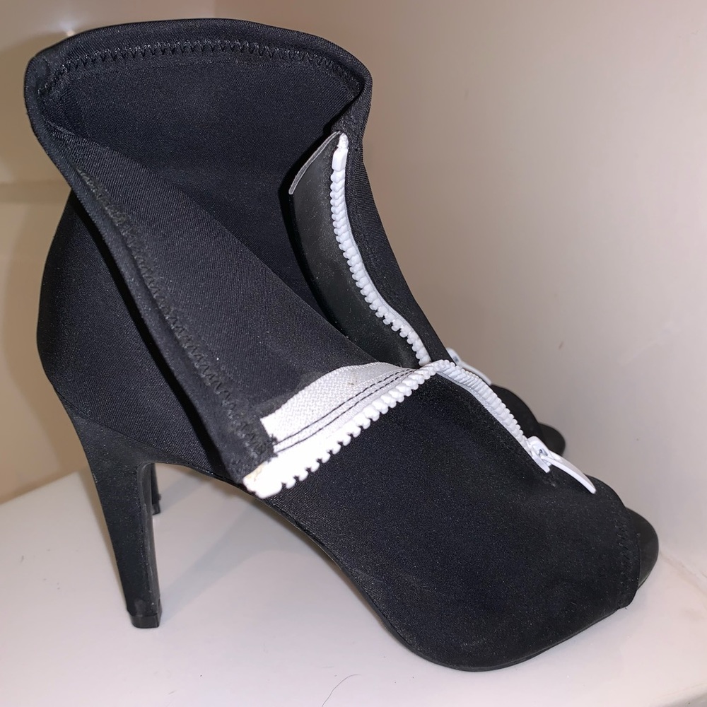 Juicy Couture Zip Up Bootie Heels